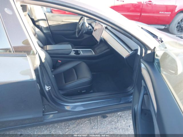 2021 TESLA MODEL 3 5YJ3E1EA5MF985635 Photo 4