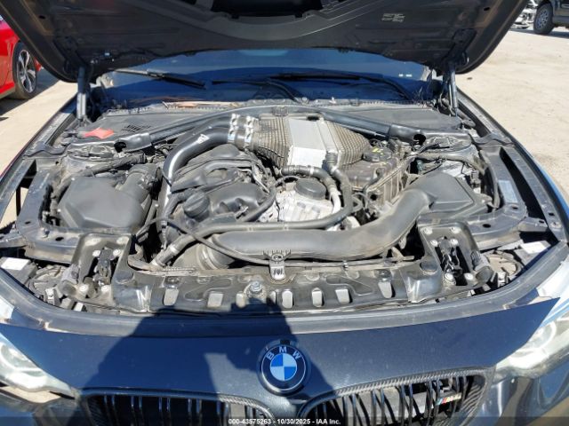 2015 BMW M4 WBS3R9C55FK331354 Photo 9