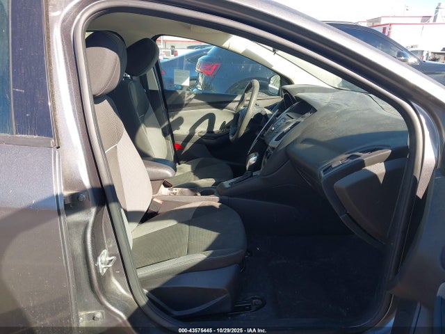 Ford FOCUS SE 2014 1FADP3K22EL110959 Image 5