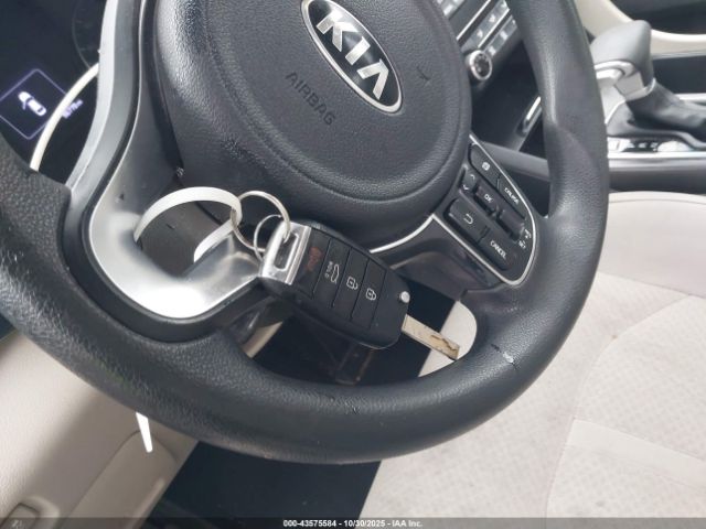 2018 KIA OPTIMA 5XXGT4L31JG258904 Photo 10