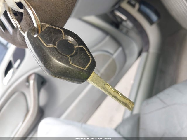 43575586 :رقم المزاد ، WBABS33481JY40880 vin ، 2001 Bmw 325ci مزاد بيع