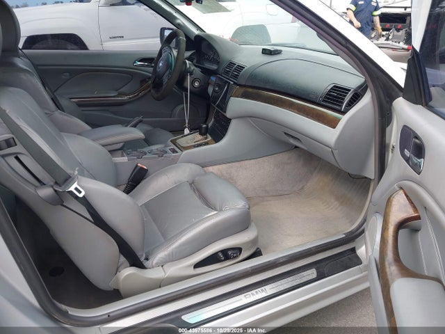 43575586 :رقم المزاد ، WBABS33481JY40880 vin ، 2001 Bmw 325ci مزاد بيع