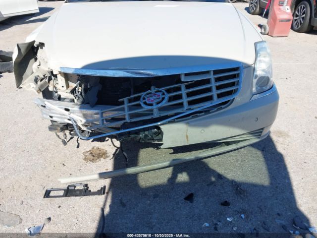 2011 CADILLAC DTS 1G6KH5E61BU117208 Photo 5