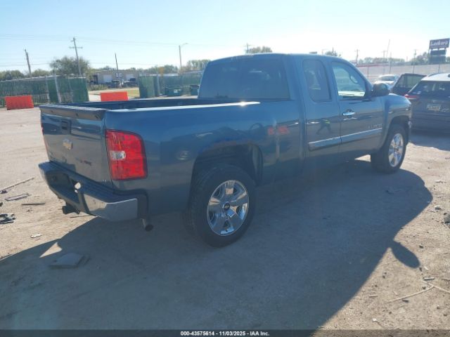 2011 CHEVROLET SILVERADO 1500 1GCRCSE05BZ447165 Photo 3