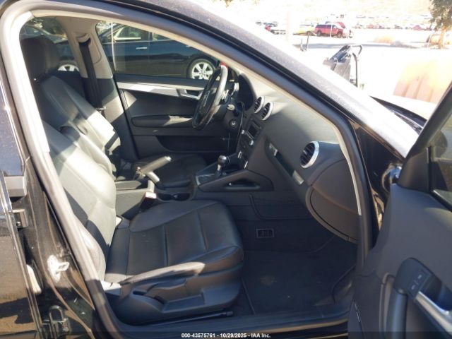 2011 AUDI A3 WAUKJAFM1BA137691 Photo 4