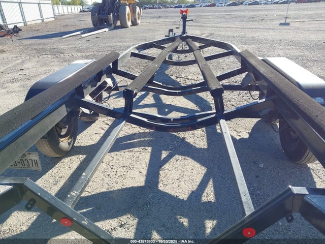 43575803 :رقم المزاد ، 19MSB2527F2G40121 vin ، 2015 Master Solutions Inc Other مزاد بيع