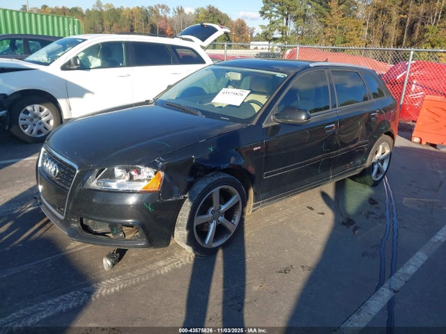 2013 AUDI A3 WAUBJAFM0DA021207 Photo 1