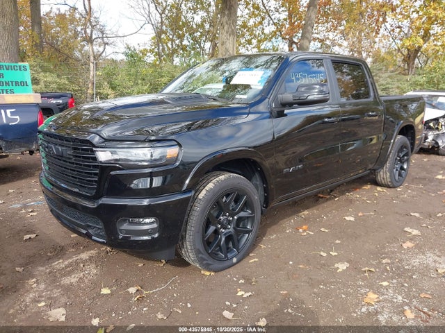 RAM 1500 Laramie 4x4 5'7 Box 2025 1C6SRFJP3SN746839 Image 2