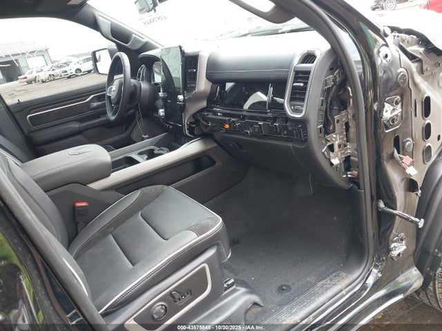 RAM 1500 Laramie 4x4 5'7 Box 2025 1C6SRFJP3SN746839 Image 5
