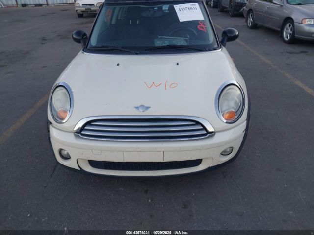 2008 MINI COOPER CLUBMAN WMWML33578TP97081 Photo 5
