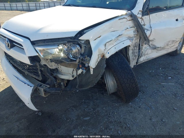 2020 TOYOTA 4RUNNER JTEBU5JR9L5769851 Photo 5