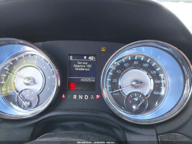 2011 CHRYSLER 300C 2C3CK6CTXBH611883 Photo 6