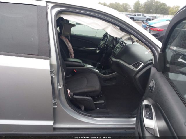 2019 DODGE JOURNEY 3C4PDCBB4KT860069 Photo 4