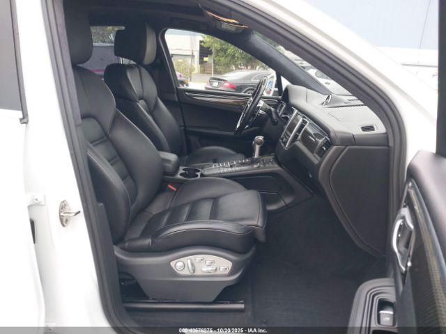 2015 PORSCHE MACAN WP1AF2A56FLB90059 Photo 4