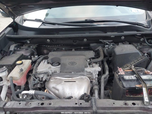 43576327 :رقم المزاد ، 2T3BFREV1JW791636 vin ، 2018 Toyota Rav4 Le مزاد بيع