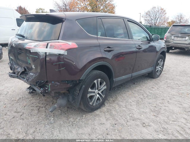 43576327 :رقم المزاد ، 2T3BFREV1JW791636 vin ، 2018 Toyota Rav4 Le مزاد بيع