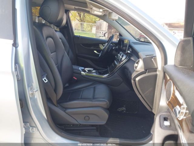 2016 MERCEDES-BENZ GLC 300 WDC0G4KBXGF074111 Photo 4