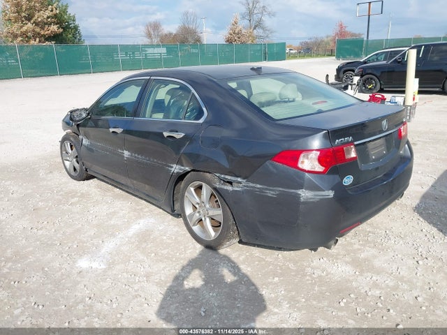 2011 ACURA TSX JH4CU2F65BC014632 Photo 2