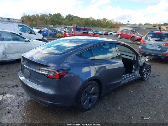 2021 TESLA MODEL 3 5YJ3E1EB3MF085843 Photo 3