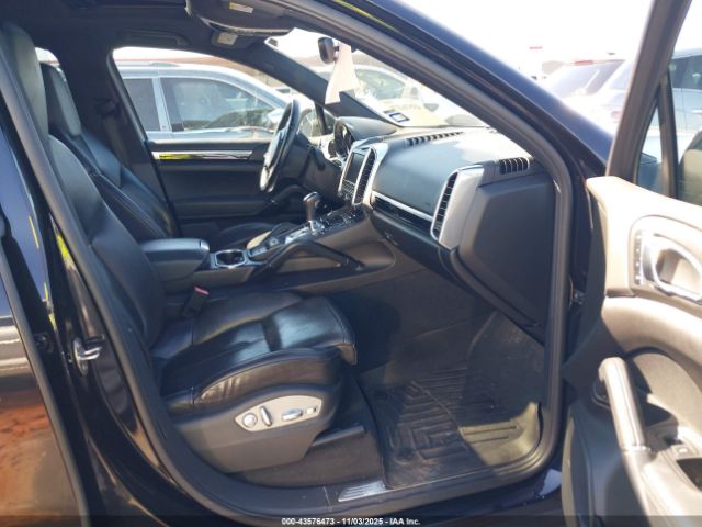 2011 PORSCHE CAYENNE WP1AB2A2XBLA45263 Photo 4