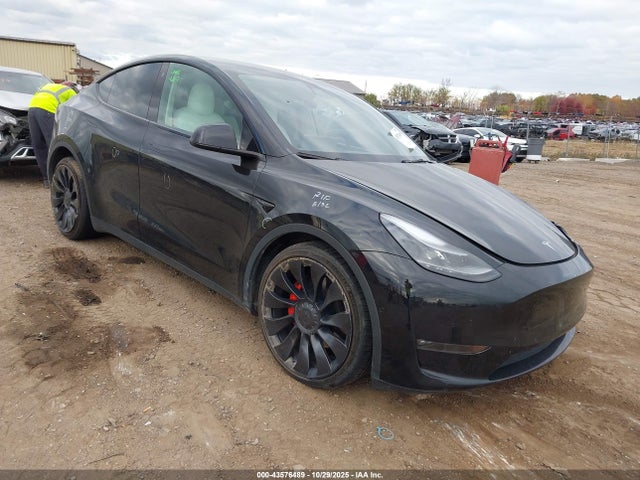 2022 TESLA MODEL Y 7SAYGDEF4NF468117 Photo 0