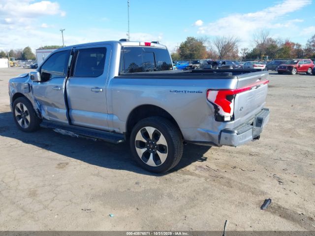 2022 FORD F-150 LIGHTNING 1FT6W1EV1NWG01652 Photo 2