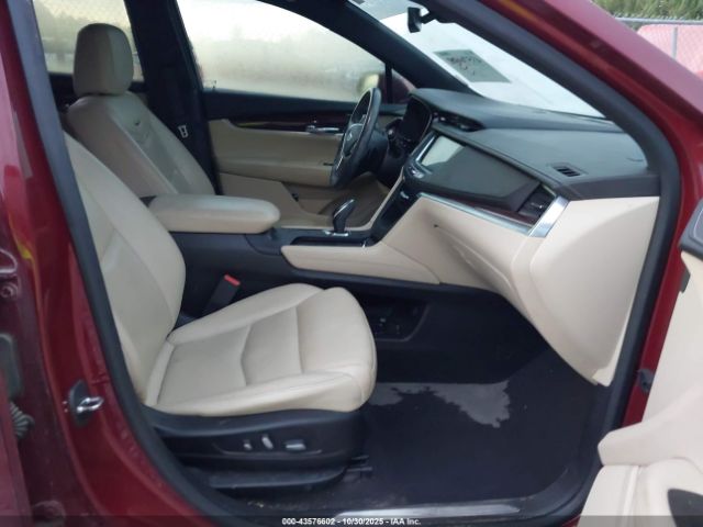 2017 CADILLAC XT5 1GYKNBRSXHZ314380 Photo 4