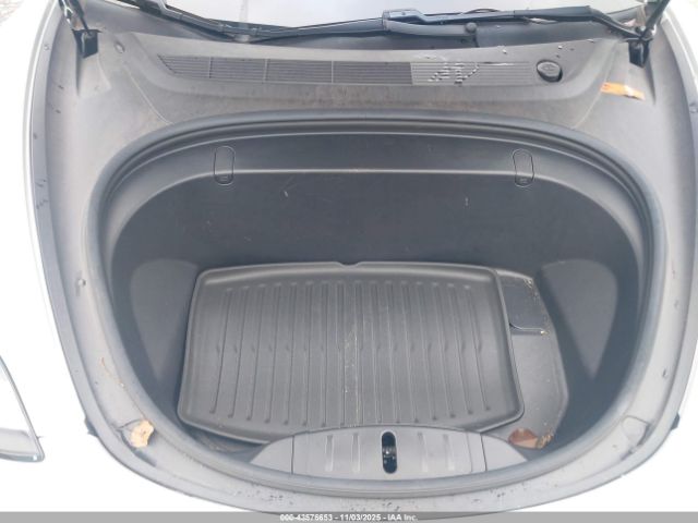 2019 TESLA MODEL 3 5YJ3E1EB9KF493972 Photo 9