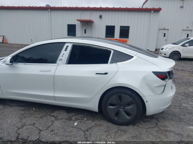 2019 TESLA MODEL 3 5YJ3E1EB9KF493972 Photo 5