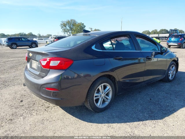 2016 CHEVROLET CRUZE 1G1BE5SM1G7270632 Photo 3