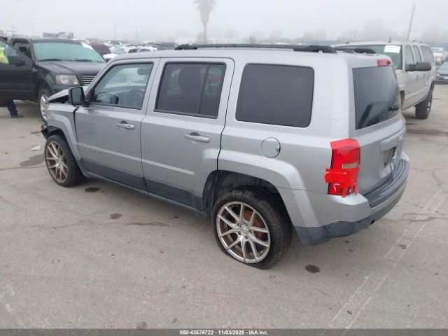 2016 JEEP PATRIOT 1C4NJPBB8GD803782 Photo 2