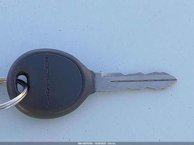 2002 CHRYSLER TOWN & COUNTRY 2C8GP64L62R797704 Photo 10