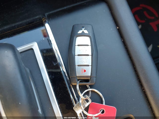 2022 MITSUBISHI OUTLANDER JA4J4UA83NZ037626 Photo 10