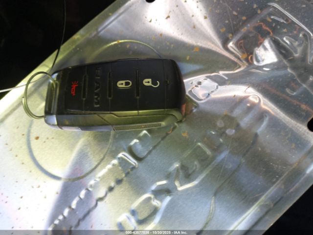 2022 RAM 1500 1C6RRFCG2NN259924 Photo 10