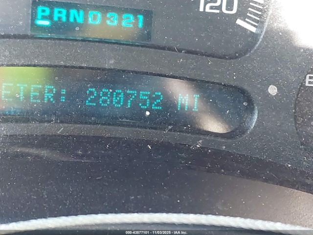 2004 GMC YUKON XL 1500 1GKFK16Z34J316755 Photo 6