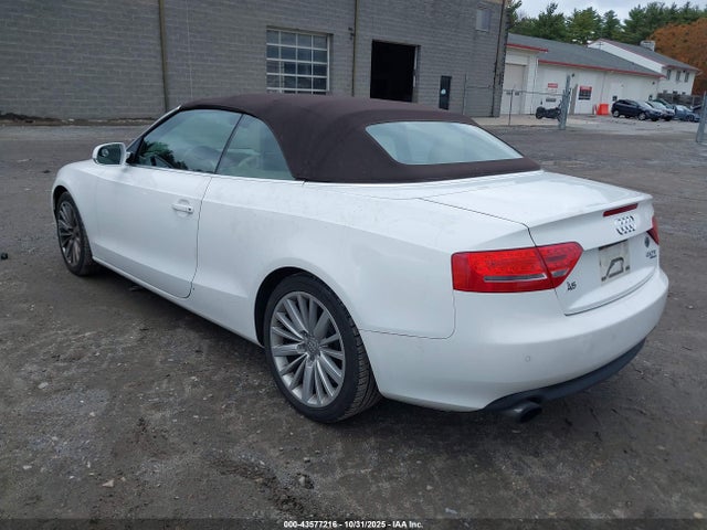 2011 AUDI A5 WAULFAFH2BN004889 Photo 2