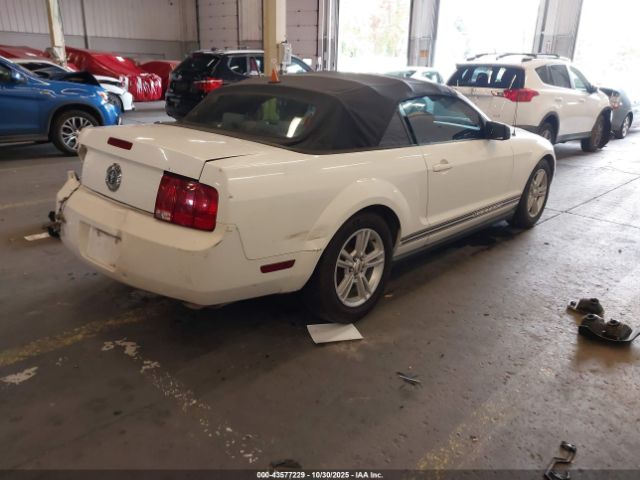 2008 FORD MUSTANG 1ZVHT84N585178948 Photo 3