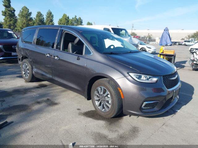 2022 CHRYSLER PACIFICA HYBRID 2C4RC1L7XNR139546