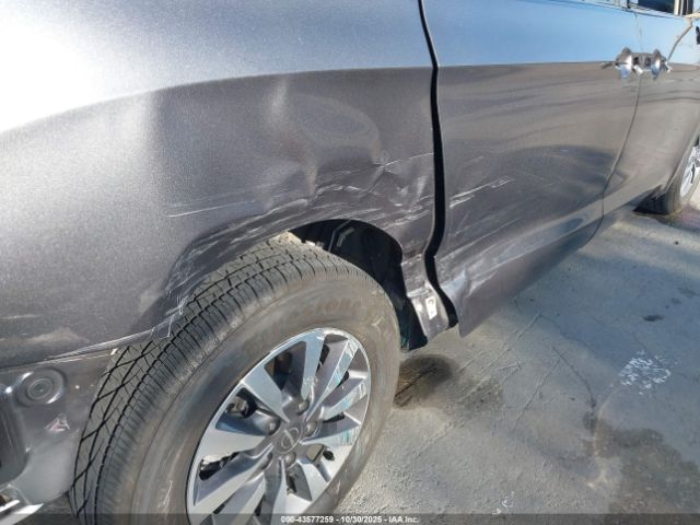 2022 CHRYSLER PACIFICA HYBRID 2C4RC1L7XNR139546 Photo 5