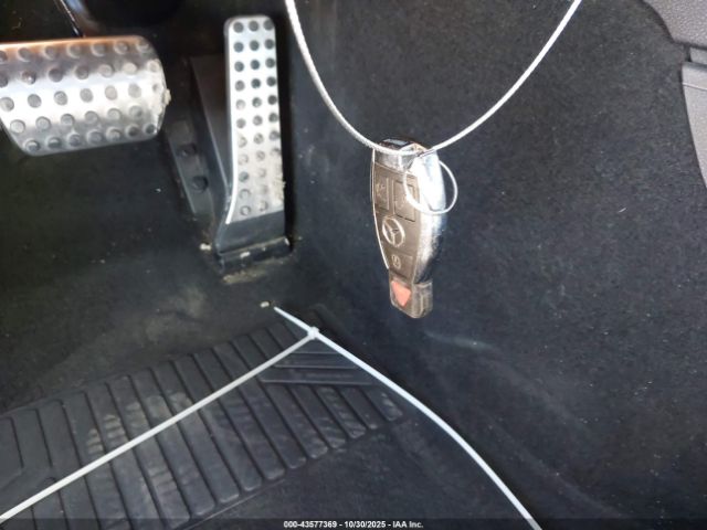 2010 MERCEDES-BENZ C 300 WDDGF5EB5AR121680 Photo 10