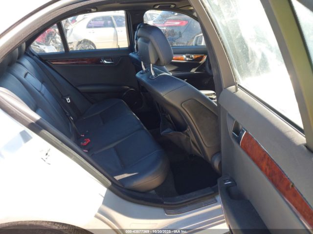 2010 MERCEDES-BENZ C 300 WDDGF5EB5AR121680 Photo 7