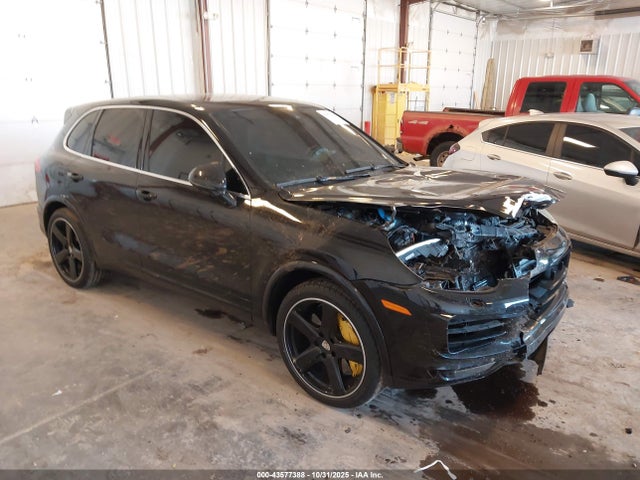 2016 PORSCHE CAYENNE WP1AC2A23GLA86323 Photo 0