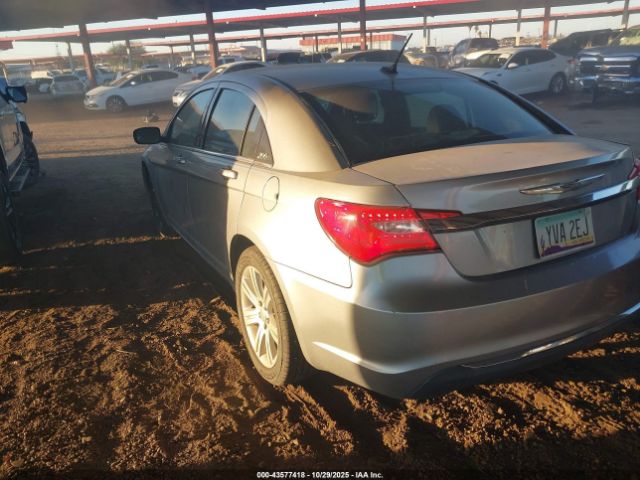 2014 CHRYSLER 200 1C3CCBBB2EN185102 Photo 2