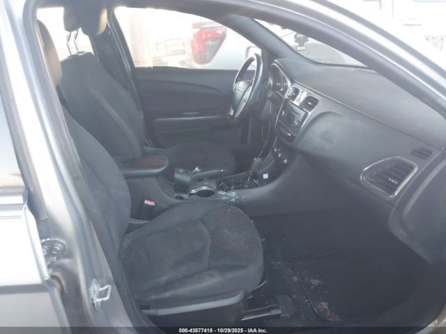 2014 CHRYSLER 200 1C3CCBBB2EN185102 Photo 4