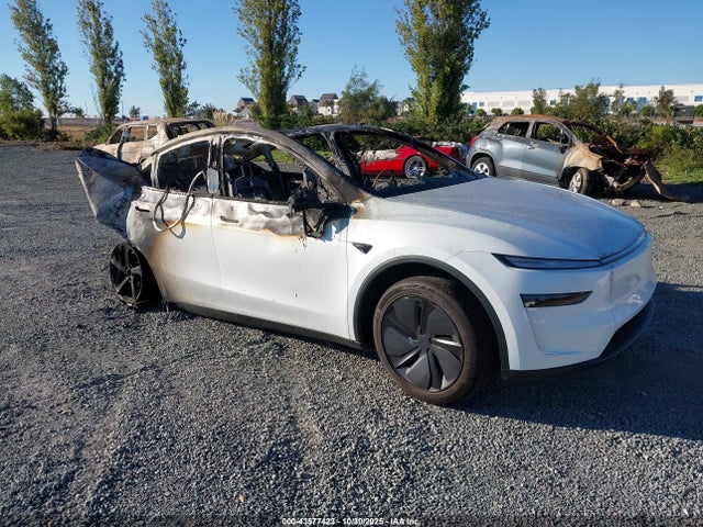 2026 TESLA MODEL Y 7SAYGDED2TF399701 Photo 0