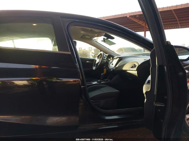 1G1BE5SM4H7101853 Chevrolet Cruze Lt Auto