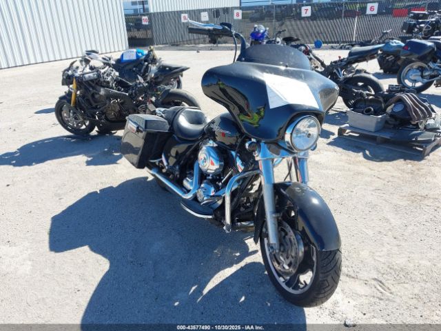 2013 HARLEY-DAVIDSON FLHX 1HD1KBM13DB639995