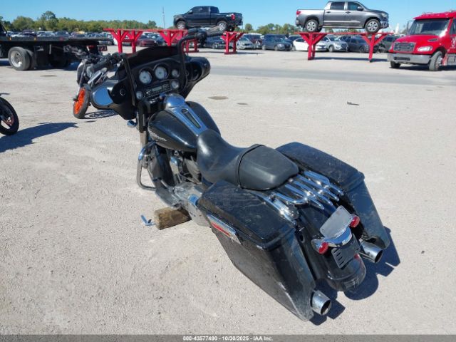 2013 HARLEY-DAVIDSON FLHX 1HD1KBM13DB639995 Photo 2