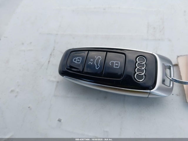 2022 AUDI RS E-TRON GT WAUAHBFW0N7900817 Photo 10