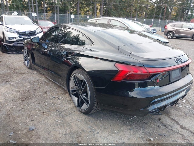 2022 AUDI RS E-TRON GT WAUAHBFW0N7900817 Photo 2